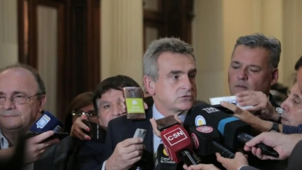 La oposición pide la creación de una Comisión para investigar las escuchas ilegales