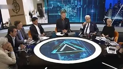 Animales Sueltos: hasta en la mesa de Fantino criticaron a Macri por ayudar a "los amigos" Animales Sueltos: hasta en la mesa de Fantino criticaron a Macri por ayudar a "los amigos"