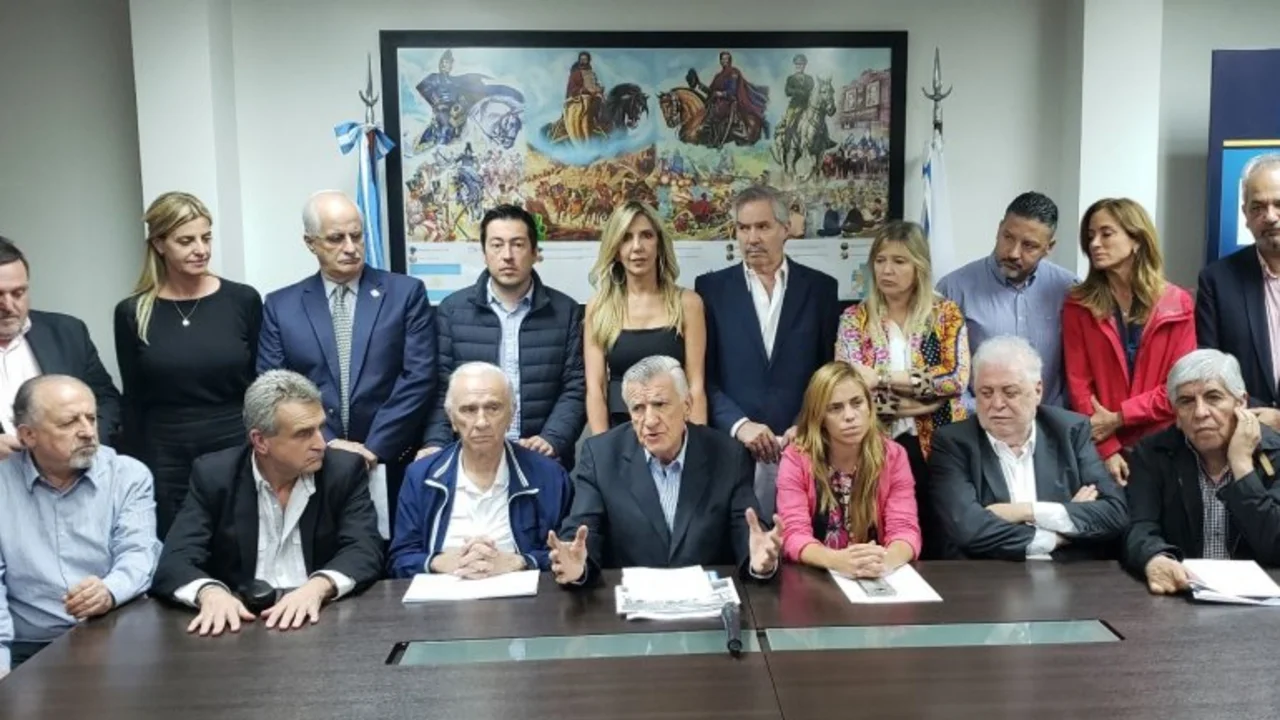 Elecciones 2019: La unidad de la oposición ya apunta al 2020 mientras el gobierno extrema posiciones