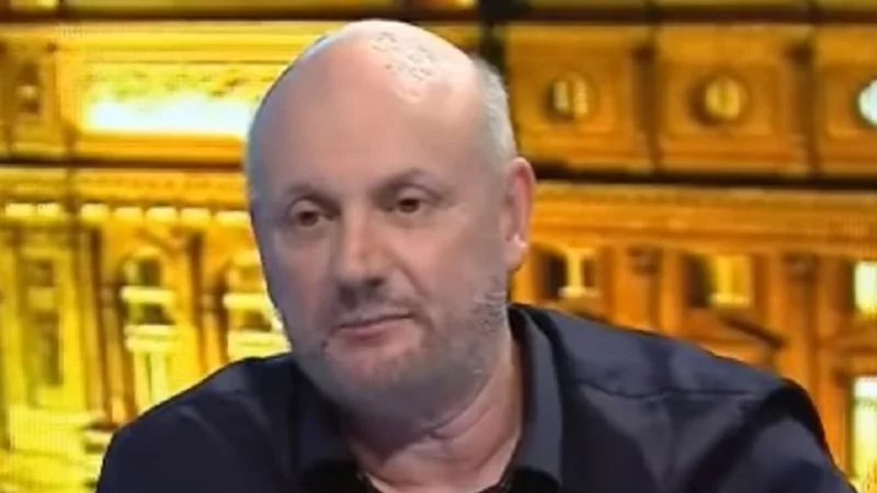 El insólito tuit de Campanella para explicar la crisis de Macri