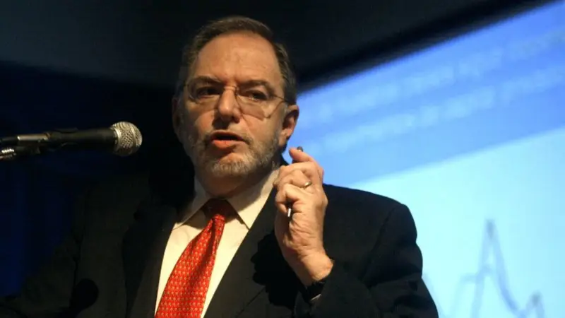 Un ex FMI afirmó que la crisis actual le "hace acordar un poco a la crisis del 2001"