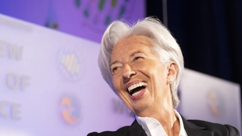 Qué dijo el FMI de la medida desesperada del Gobierno para intentar frenar al dólar