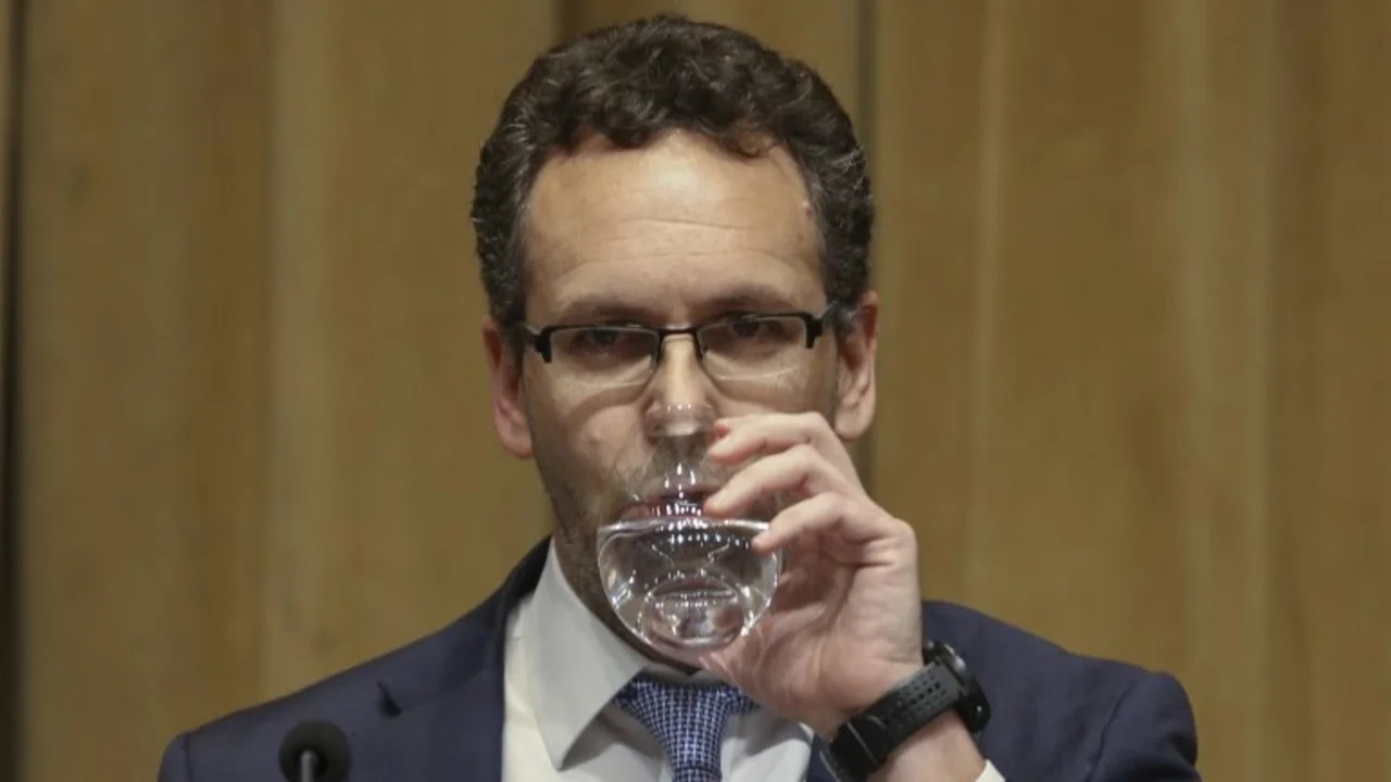 La confusión total del Banco Central: ocho veces cambió su política monetaria en tres meses