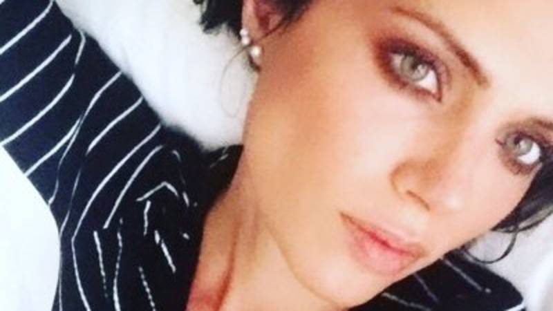 Coronavirus: la vecina del video viral que salió a gritar contra los cacerolazos explicó su reacción