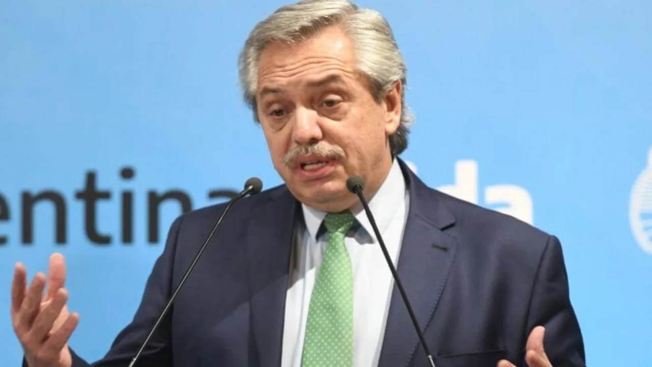 Video: Alberto Fernández agradeció los saludos de cumpleaños tras un festejo en plena cuarentena
