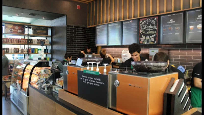 Por el coronavirus, Starbucks y Burger King dejan de pagar sueldos en Chile