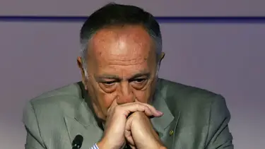 Tras bajar salarios, la UIA pide ayuda para pagar aguinaldos