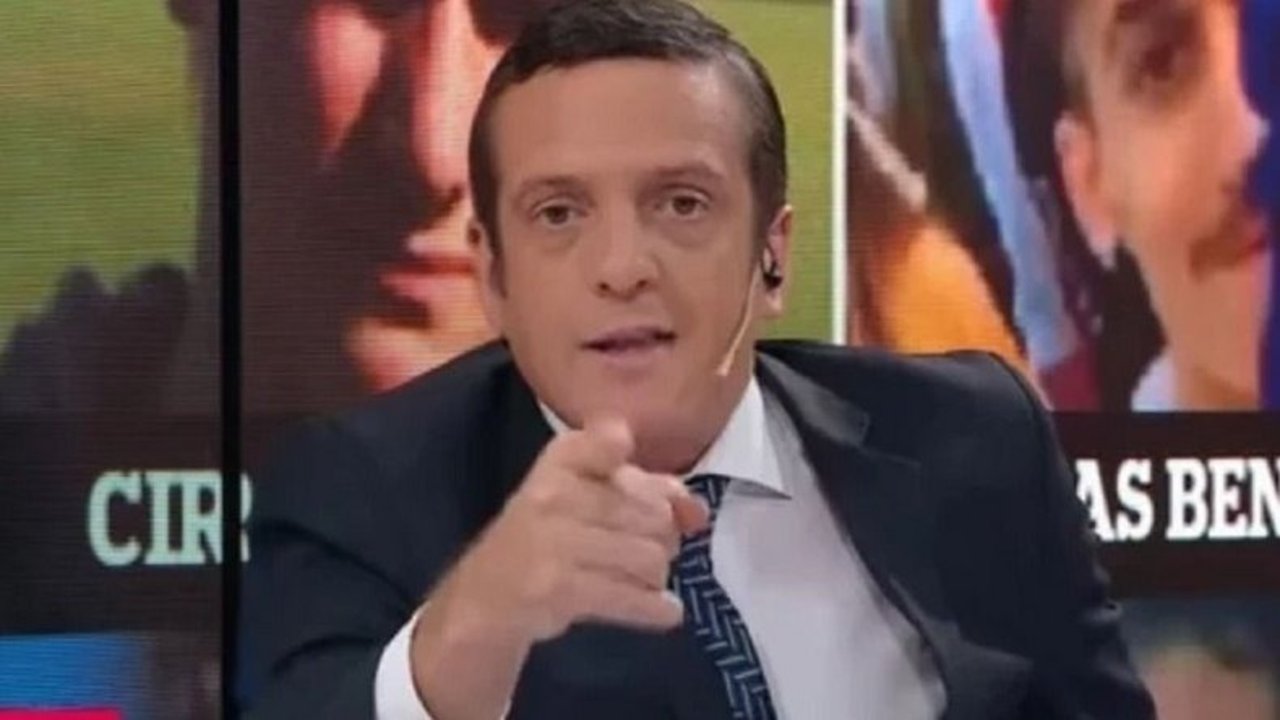 Insólito momento al aire: Mauro Szeta dijo malas palabras y sus compañeros no sabían dónde meterse