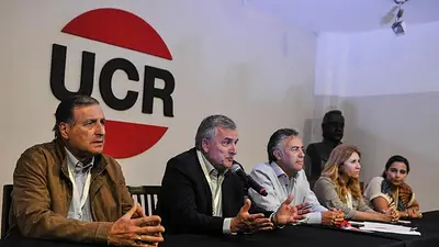 UCR pide que el Congreso funcione "de alguna manera", pero no presencial UCR pide que el Congreso funcione "de alguna manera", pero no presencial