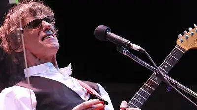 Spotify: "Seguir viviendo sin tu amor", del 'Flaco' Spinetta, el tema más escuchado en cuarentena Spotify: "Seguir viviendo sin tu amor", del 'Flaco' Spinetta, el tema más escuchado en cuarentena