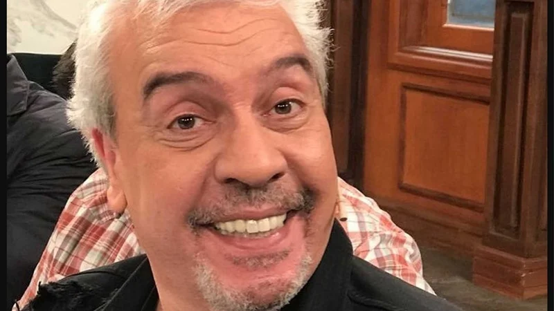 El Coco Sily, íntimo en cuarentena, mostró a su perro "Perón"