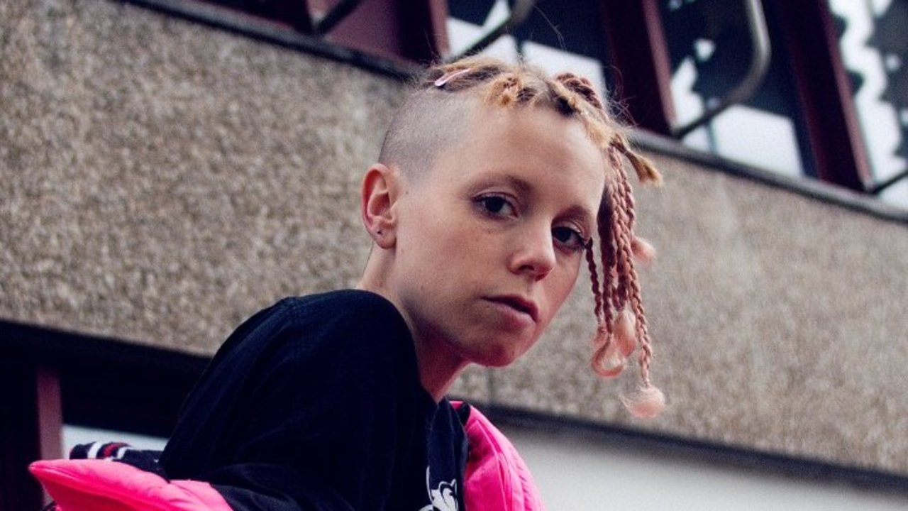 ¿Quién es Catnapp?: la artista argentina que brilla en la serie de Netflix "Poco ortodoxa"