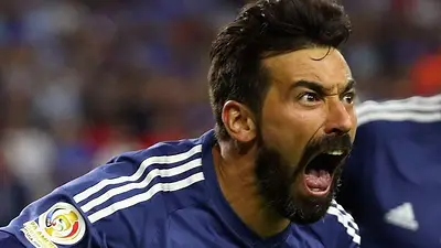 Ezequiel "Pocho" Lavezzi Ezequiel "Pocho" Lavezzi
