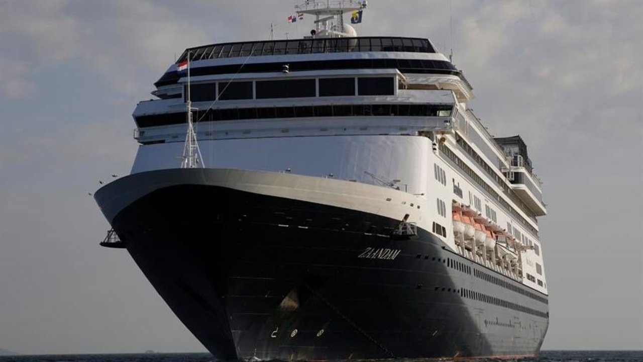 Cornavirus: entre el 'Che' Guevara y la reina Máxima, la travesía del periodista rehén en un crucero holandés