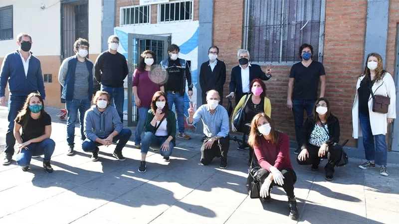 Legisladores del Frente de Todos donaron alimentos a curas villeros