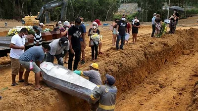 Río de Janeiro evalúa medidas restrictivas por la catástrofe sanitaria en Brasil Río de Janeiro evalúa medidas restrictivas por la catástrofe sanitaria en Brasil
