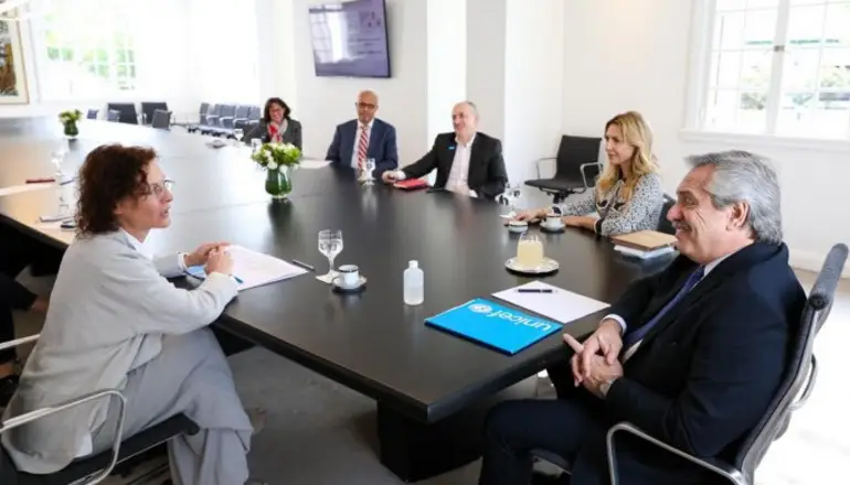 Alberto Fernández se reunió con UNICEF y analiza flexibilizar la cuarentena para niños y adolescentes
