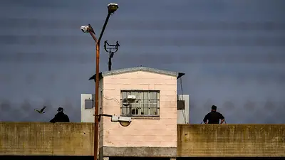 Coronavirus: matan a un preso en el penal de Florencio Varela en medio de reclamos por prisiones domiciliarias Coronavirus: matan a un preso en el penal de Florencio Varela en medio de reclamos por prisiones domiciliarias