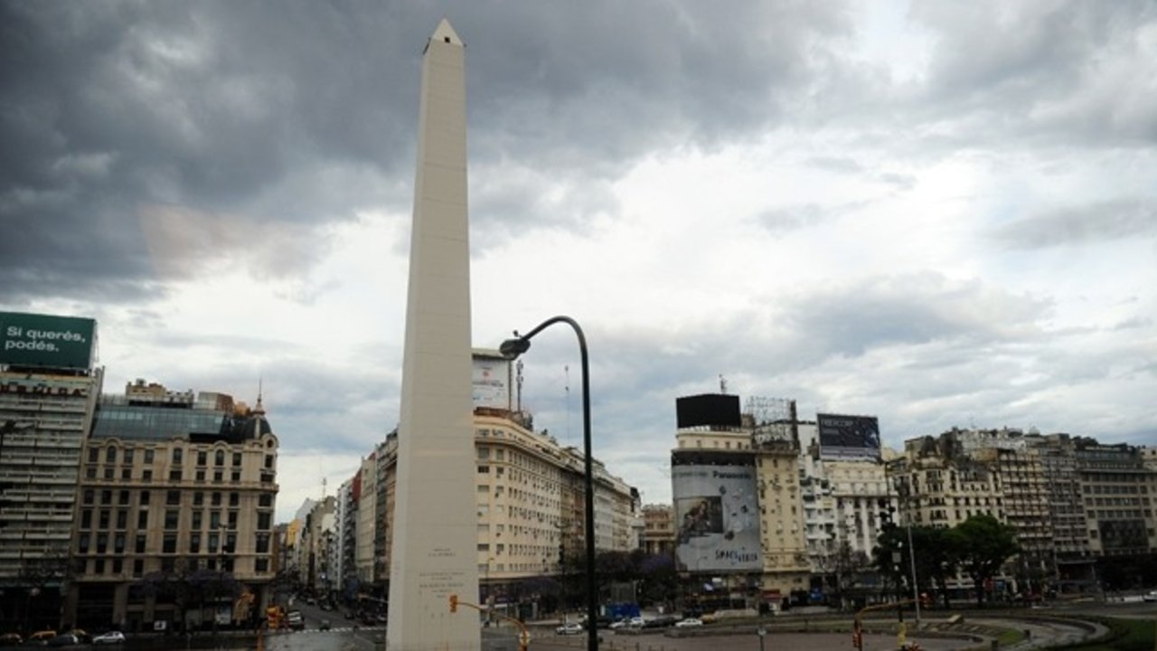 Clima: jueves fresco con cielo nublado en Capital Federal