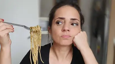 La youtuber "Paulina Cocina" fue atacada en las redes sociales y Narda Lepes la defendió La youtuber "Paulina Cocina" fue atacada en las redes sociales y Narda Lepes la defendió