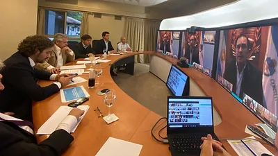 La útlima reunión de Alberto Fernández antes de anunciar cómo seguirá la cuarentena obligatoria La útlima reunión de Alberto Fernández antes de anunciar cómo seguirá la cuarentena obligatoria