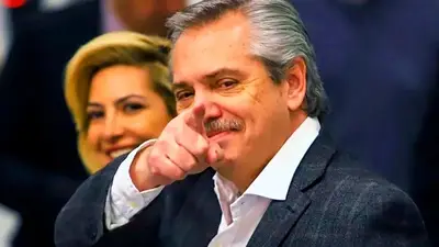Simpademic, el juego online que te pone en la piel de Alberto Fernández para combatir la pandemia Simpademic, el juego online que te pone en la piel de Alberto Fernández para combatir la pandemia
