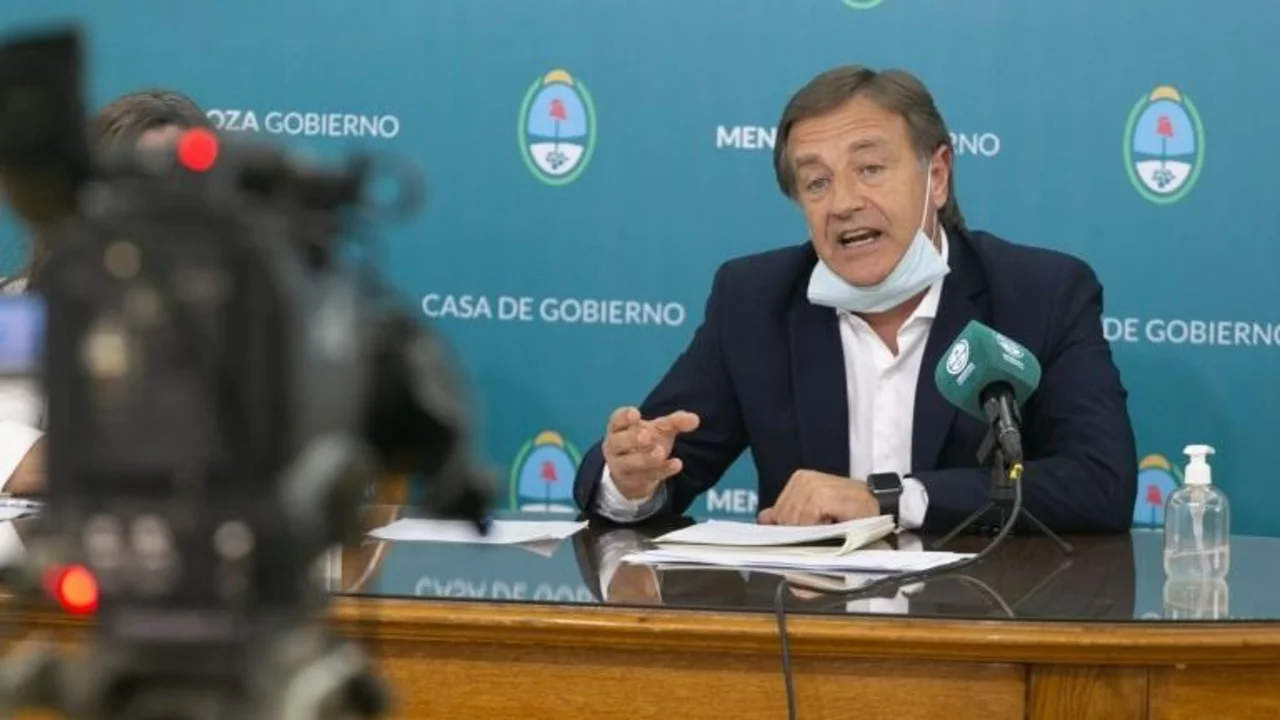 Denuncian que el radical Rodolfo Suárez avanza con medidas contra los salarios de los trabajadores