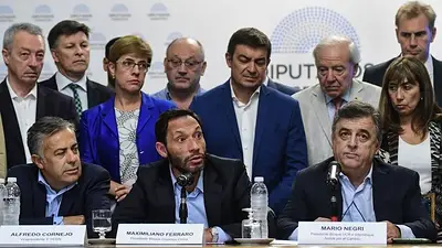 Las dos insólitas excusas de Juntos por el Cambio para no participar de la reunión con Alberto Fernández Las dos insólitas excusas de Juntos por el Cambio para no participar de la reunión con Alberto Fernández