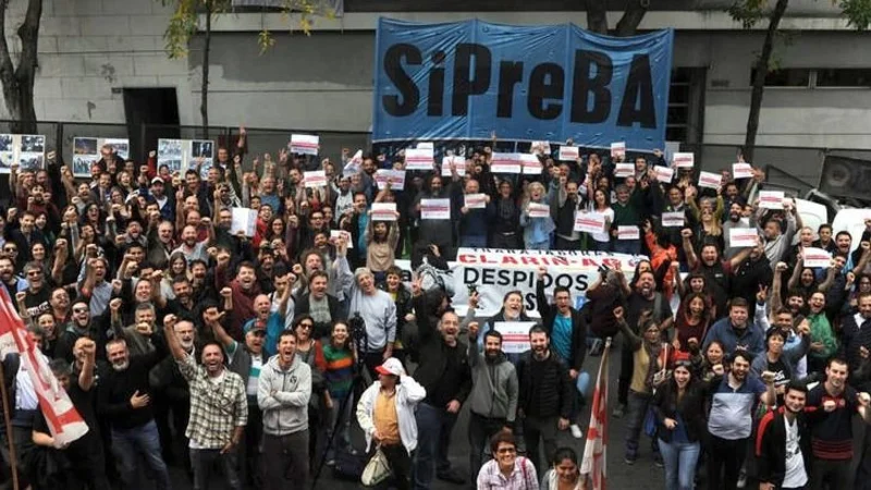 Trabajadores de Clarín repudiaron el escándalo con los jueces en Lago Escondido 