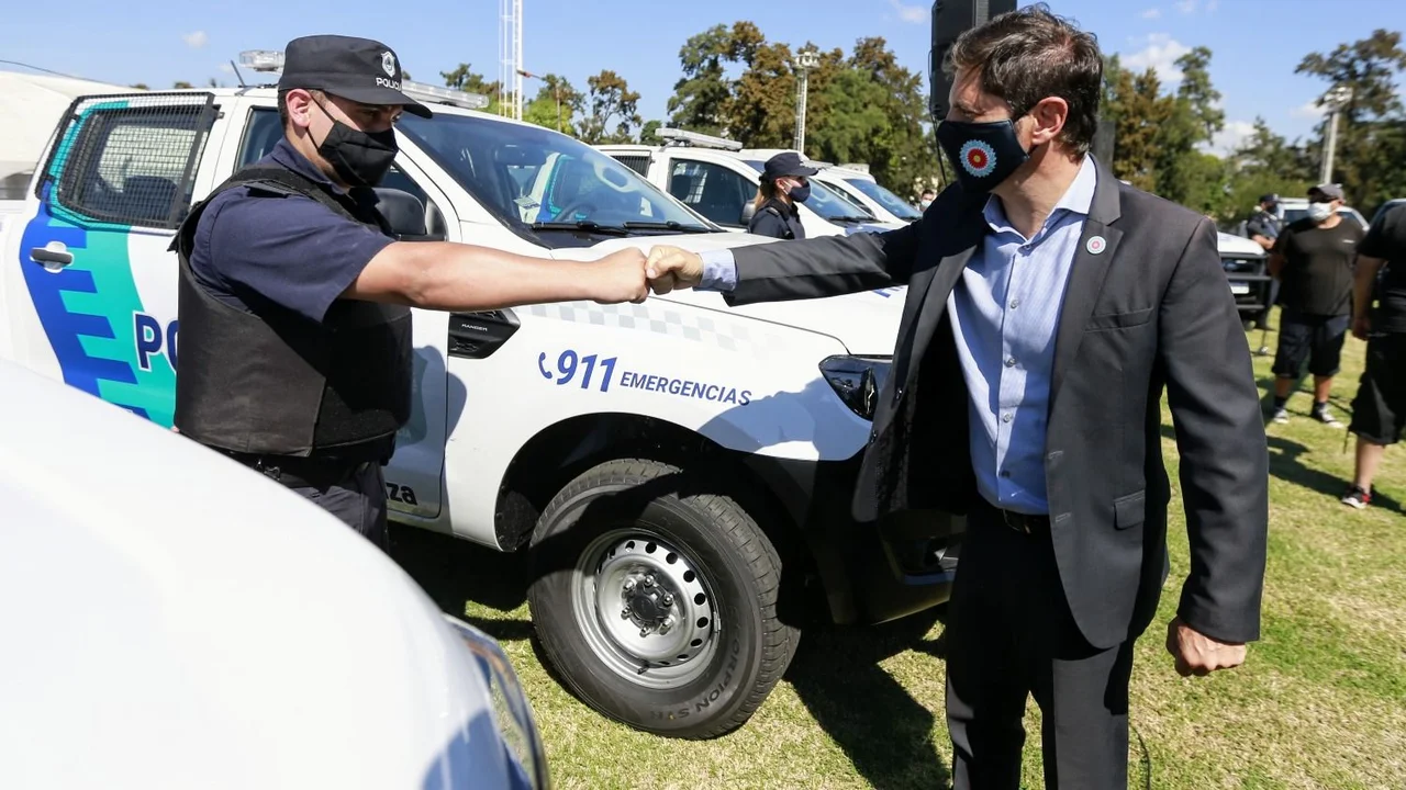 Kicillof dio un nuevo aumento a la policía Bonaerense: 46,5% desde diciembre de 2020
