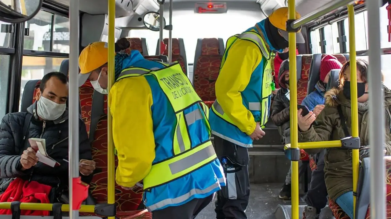 Informe desmiente a Ciudad y muestra que las clases presenciales aumenta el uso de transporte público