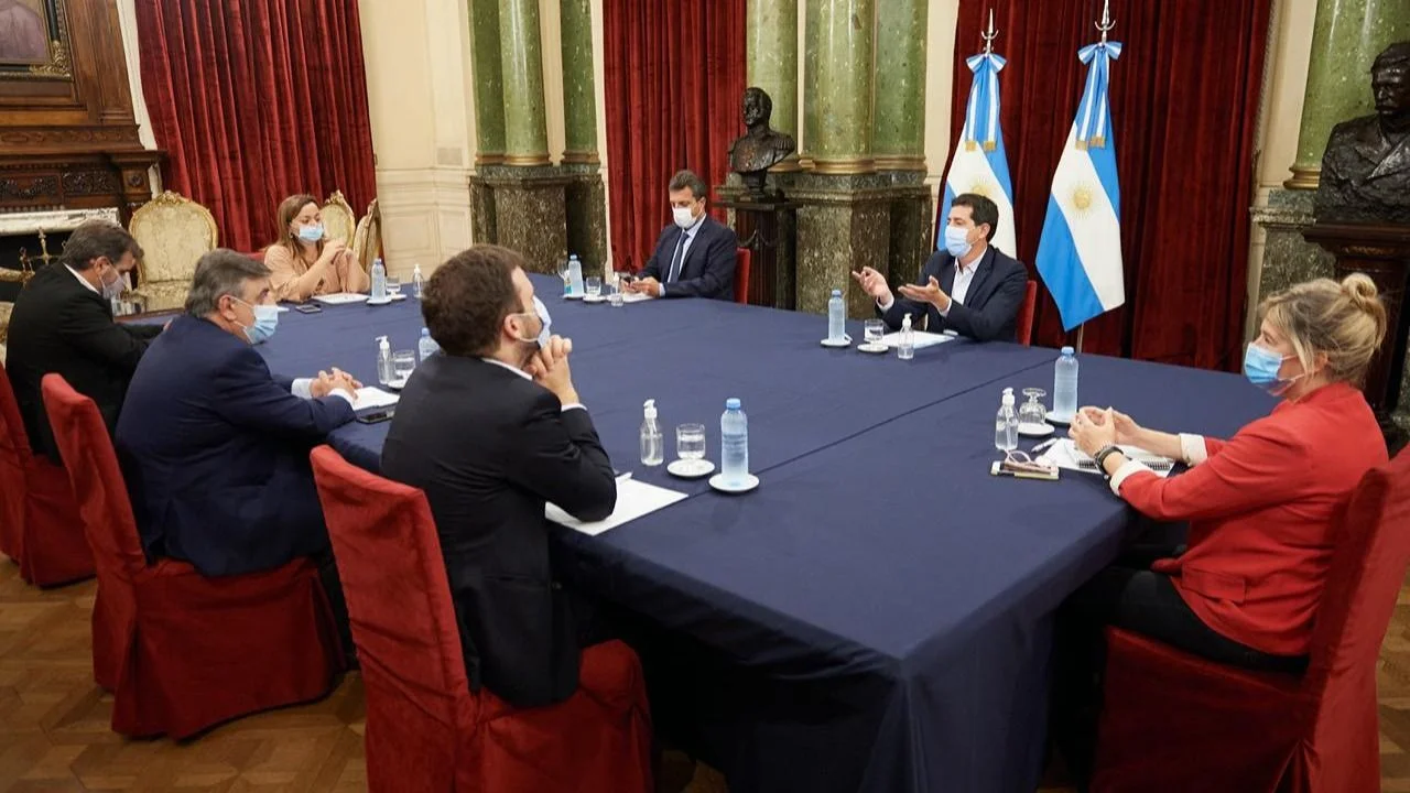 Reunión entre Massa, Wado de Pedro y dirigentes de Juntos por el Cambio.