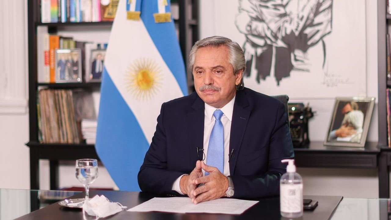 Alberto participará esta semana de las cumbres Iberoamericana y de Cambio Climático