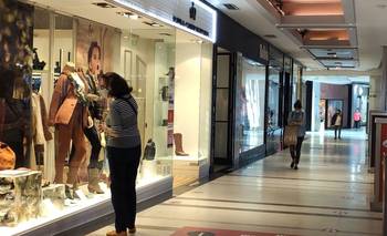 Consumo: leve suba de ventas en supers mientras cae en los shoppings | Indec