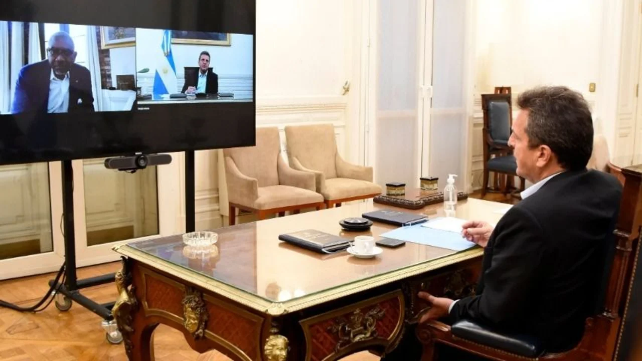 Sergio Massa se reunió con un funcionario de Biden para afianzar el diálogo del Gobierno con Estados Unidos