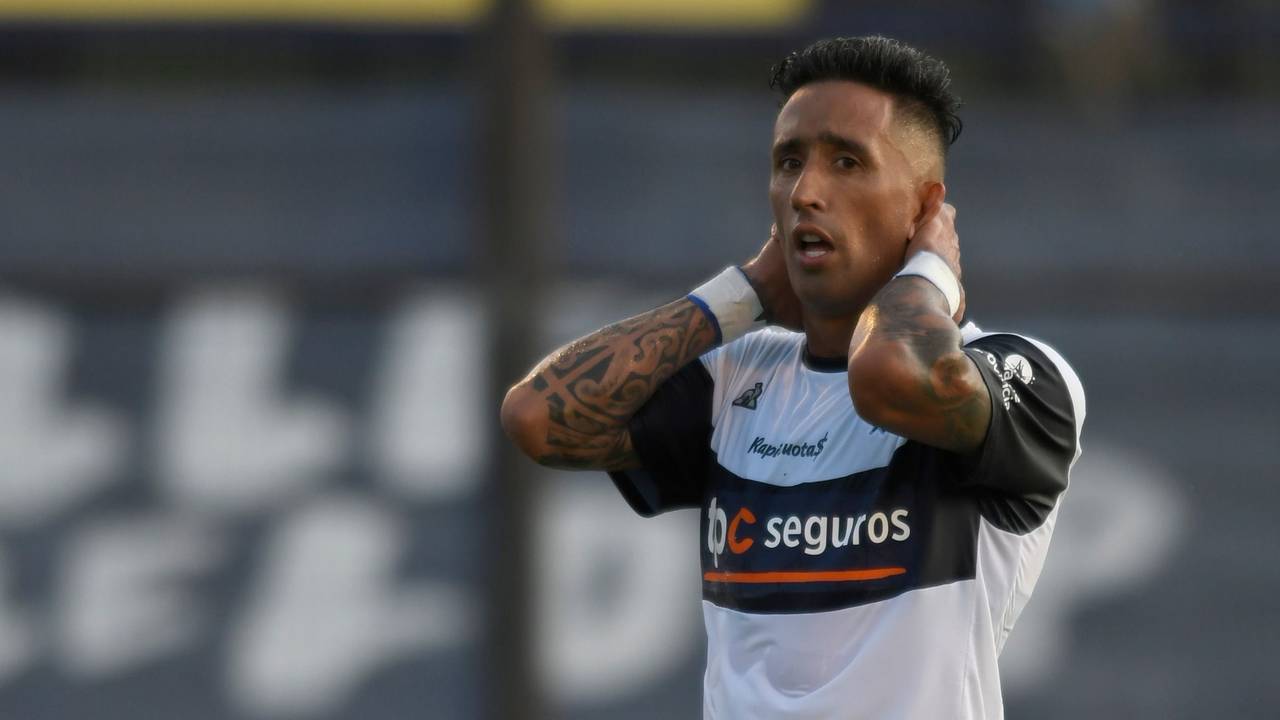 Lucas Barrios, coronavirus, Gimnasia de La Plata, fútbol argentino, Copa de la Liga Profesional