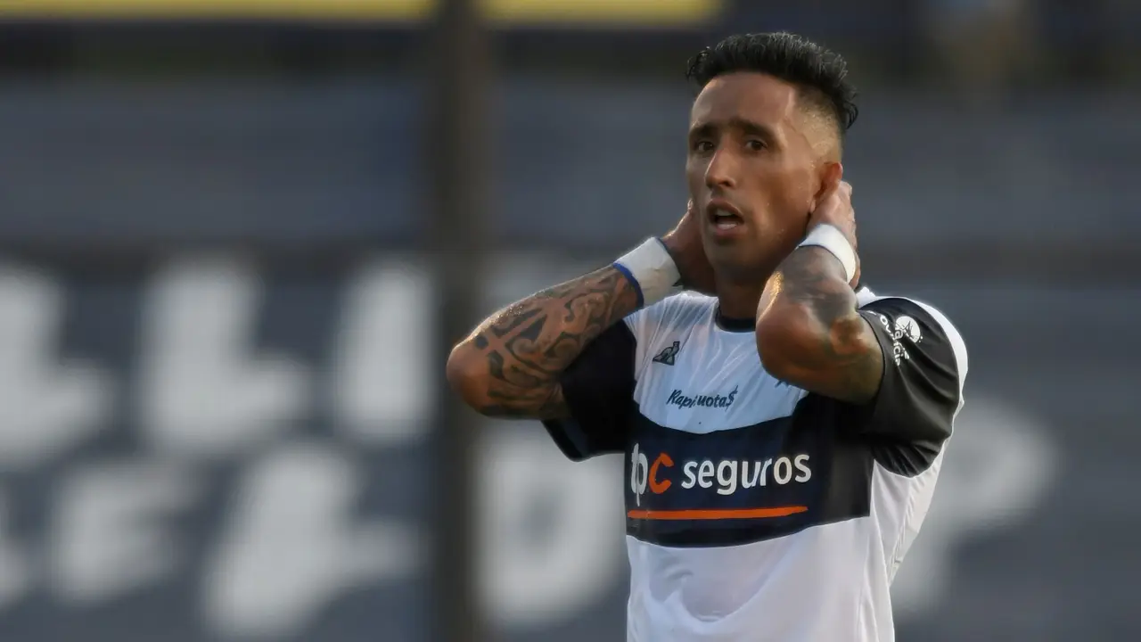 Lucas Barrios, coronavirus, Gimnasia de La Plata, fútbol argentino, Copa de la Liga Profesional