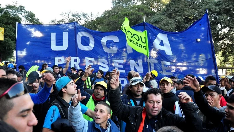 Cerraron las paritarias de la UOCRA: casi 36% en cuatro tramos
