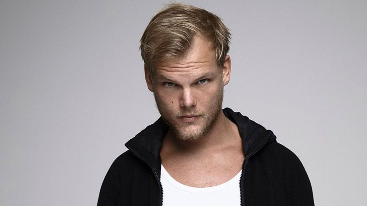 Avicii.