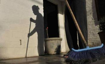 Alta informalidad y pobreza, las razones del subsidio al trabajo doméstico | Empleo