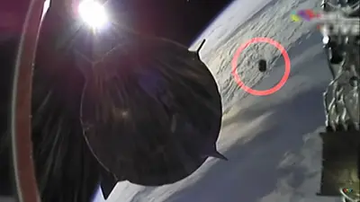 Video: el momento exacto en que un OVNI casi choca al SpaceX Dragon Video: el momento exacto en que un OVNI casi choca al SpaceX Dragon