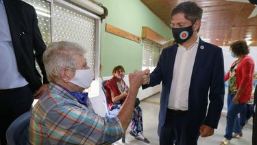 La eficacia de la vacuna: bajó la tasa de letalidad en Provincia de Buenos Aires