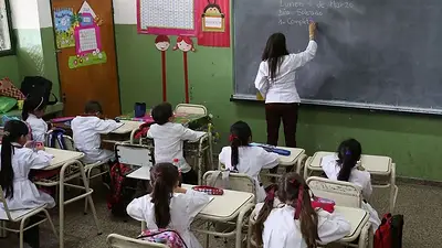 CABA otra vez se enfrenta a Nación y no implementará una hora más de clase CABA otra vez se enfrenta a Nación y no implementará una hora más de clase