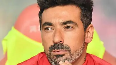 Ezequiel Lavezzi. Ezequiel Lavezzi.