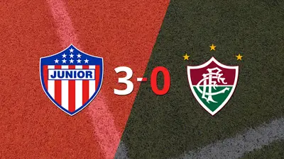 Junior liquidó en su casa a Fluminense por 3 a 0 Junior liquidó en su casa a Fluminense por 3 a 0