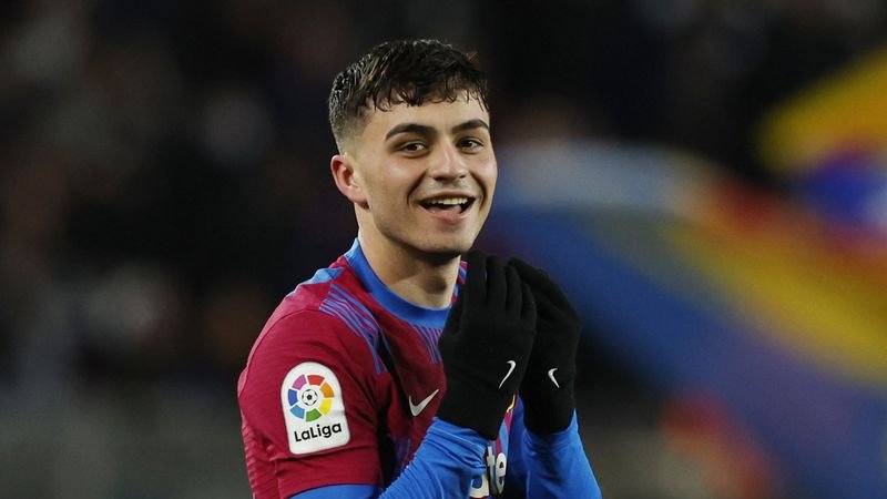 Pedri es baja en el Barça por una lesión en el muslo