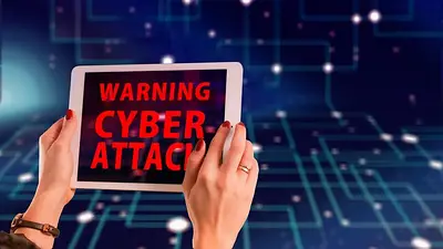 Alarma por Fakecalls, el troyano que imita conversaciones y roba datos bancarios Alarma por Fakecalls, el troyano que imita conversaciones y roba datos bancarios