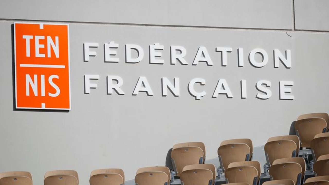 Francia se retira de la licitación para albergar la fase de grupos de la Copa Davis