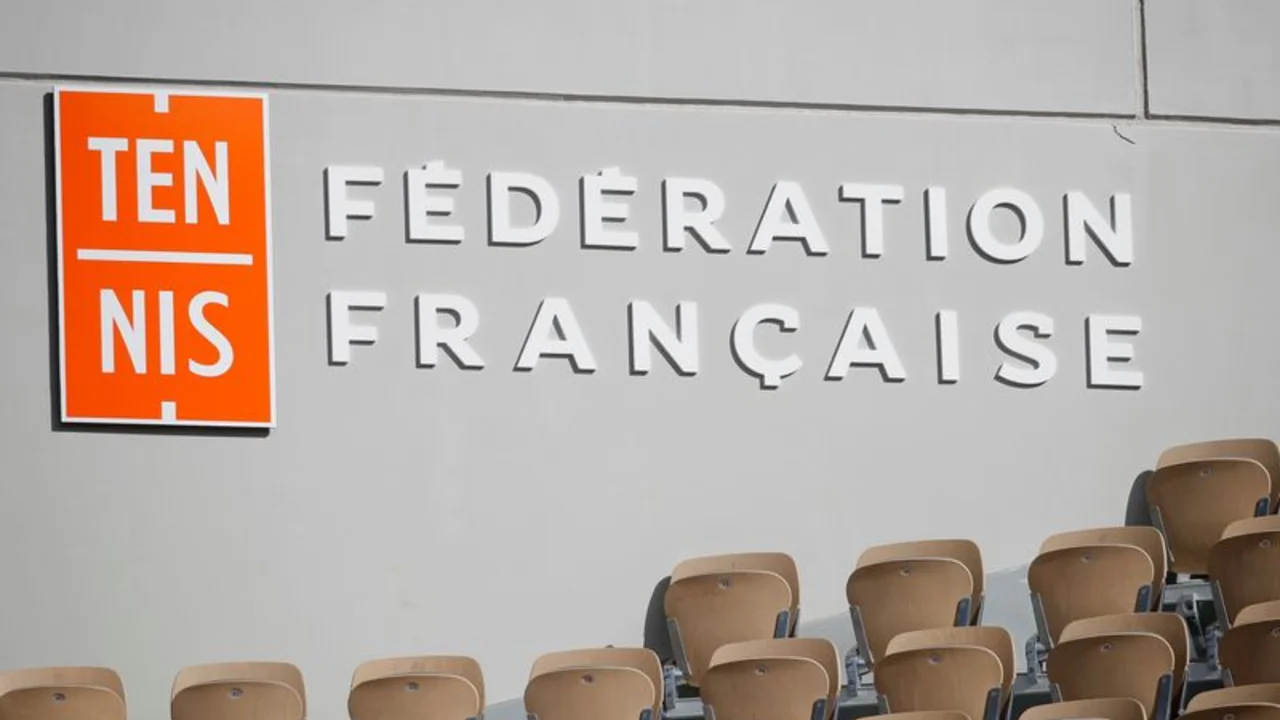Francia se retira de la licitación para albergar la fase de grupos de la Copa Davis