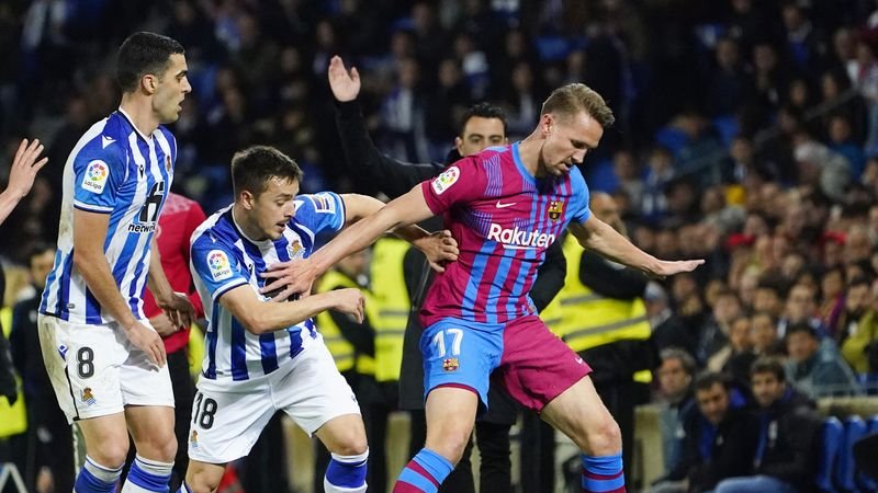 Un gol de Aubameyang da al Barça una difícil victoria sobre la Real Sociedad